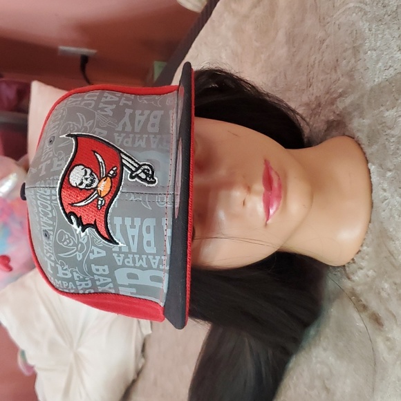 Tampa Bay Buccaneers New Era 9FIFTY Snapback - Picture 3 of 10